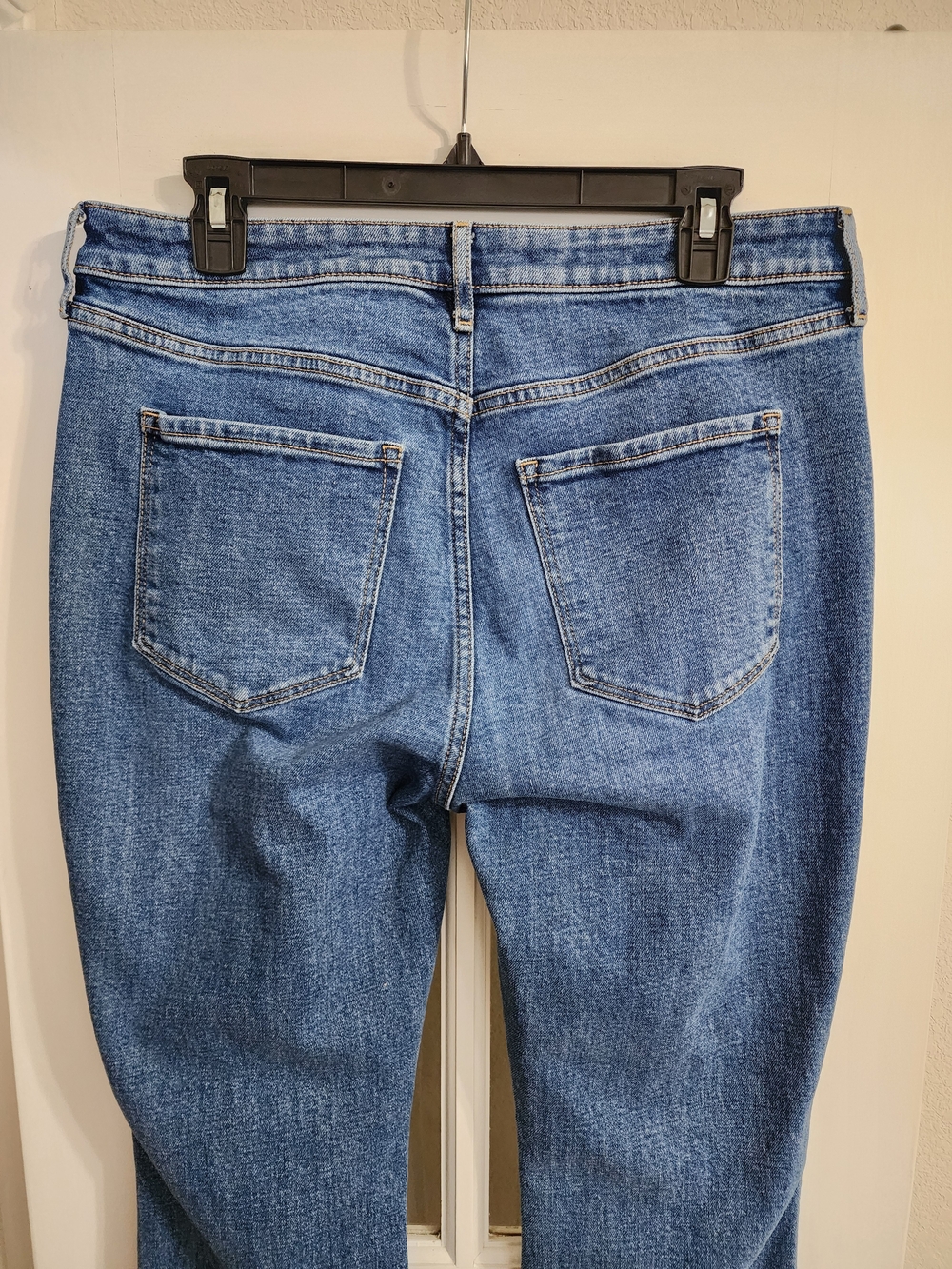 Old Navy High Rise Vintage Cropped Flare Jeans Size 12 - Picture 8 of 13